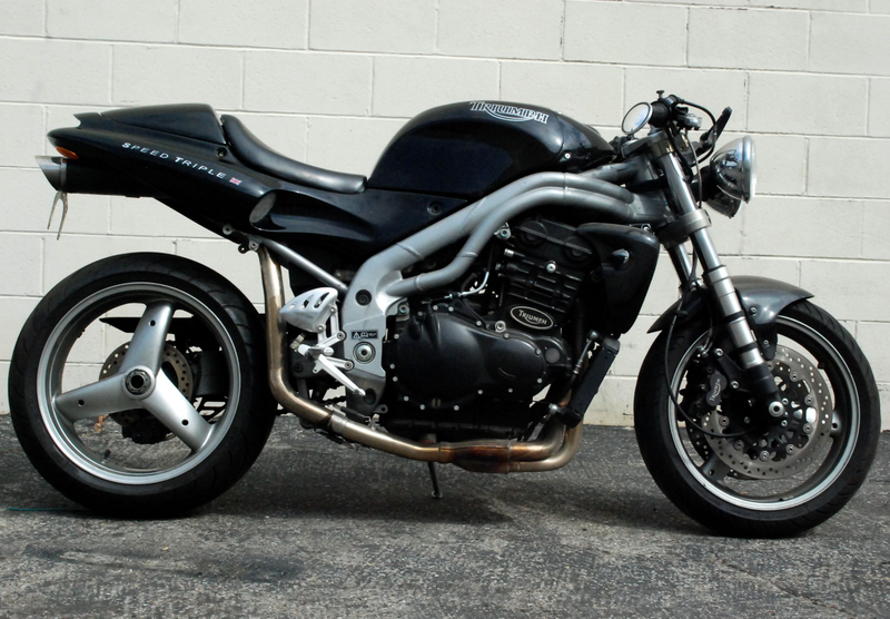2001 Triumph Speed Triple 955i